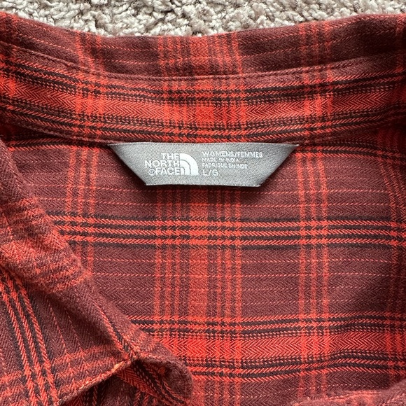 NWT - The North Face Plaid Shirt - Picture 2 of 3